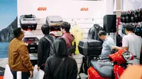 Booth GIVI Indonesia di pameran Indonesia Motorcycle Show.