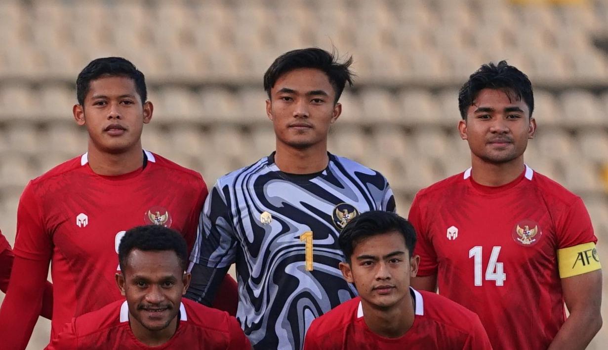 Di level timnas, ia baru merasakan bermain di level U-19 dan U-23. Bersama Timnas U-19 ia telah tampil 4 kali dan melakukan debut pada 17 Oktober 2019. Sementara bersama Timnas U-23 ia telah tampil 2 kali dan melakukan debut pada 26 Oktober 2021. (Dok. PSSI)