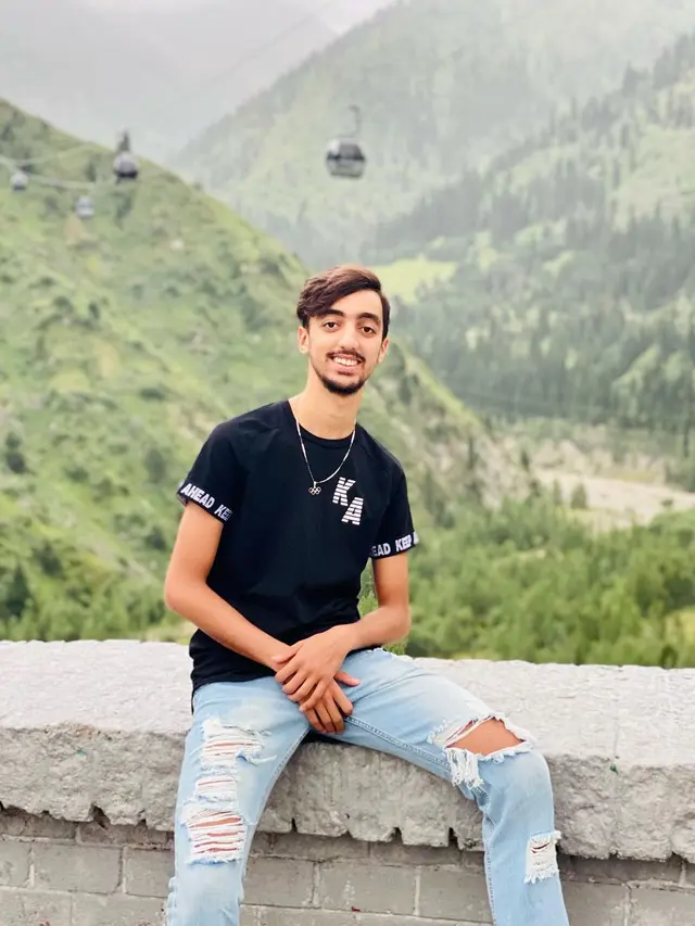 6 Potret Med Khalil Jendoubi Atlet Taekwondo Olimpiade yang Mirip Bruno Fernandes