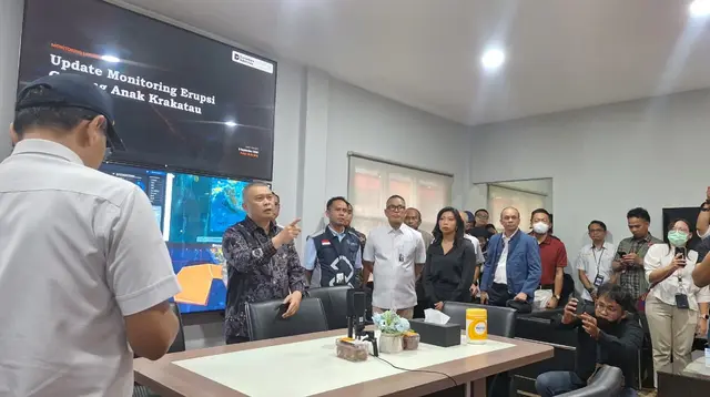 Erupsi Anak Krakatau, Penutupan Soetta Diperpanjang hingga 24.00 WIB