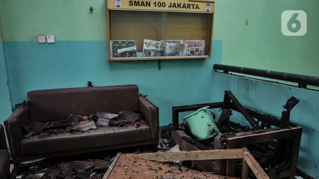 Kondisi SMAN 100 Jakarta yang Ludes Dilalap Si Jago Merah