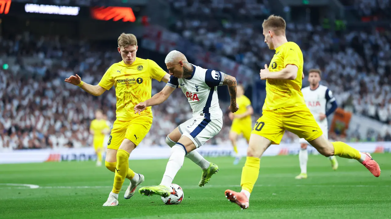 Foto: Tottenham Hotspur Jadikan Bodo/Glimt Pelampiasan, Gagal di Liga Inggris Tapi Siap Angkat Trofi Liga Europa