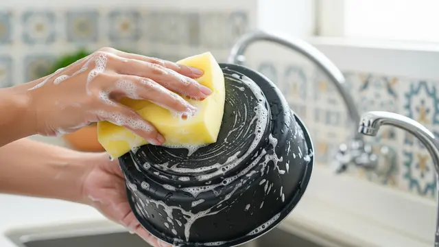 Tips Membersihkan Rice Cooker agar Nasi Tidak Cepat Bau dan Basi, Aman untuk Pemakaian Harian