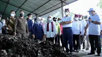 Menko Luhut melakukan kunjungan kerja ke Banyuwangi, Jawa Timur pada hari Sabtu, (19/3).