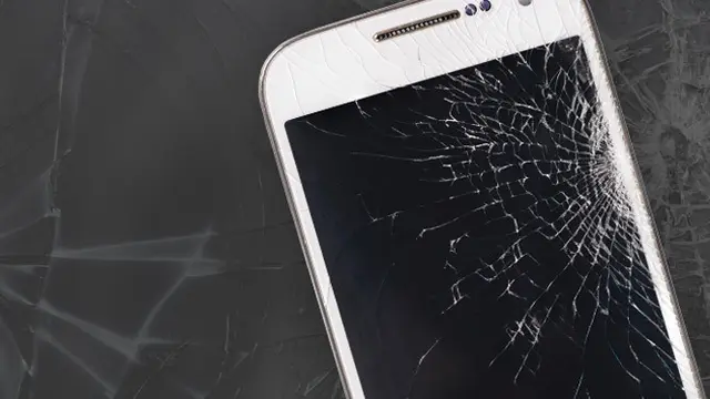 Layar smartphone rusak
