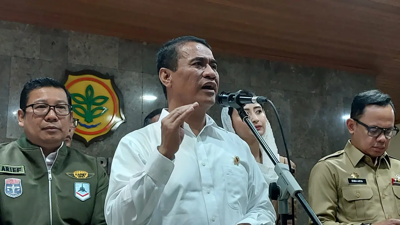 Menteri Pertanian Andi Amran Sulaiman di Kantor Kementerian Pertanian, Senin (17/2/2025). (Foto: Liputan6.com/Arief RH)