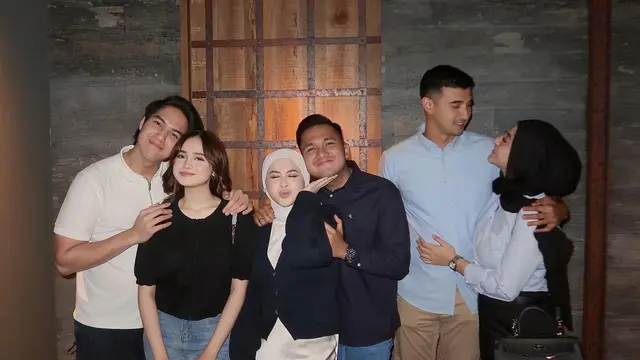 El Rumi dan Syifa Hadju Bareng Dua Pasutri