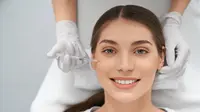 Ilustrasi perawatan wajah estetik dengan facial filler (dok.Freepik/photo created by serhii_bobyk)