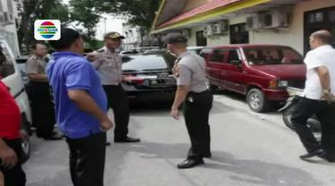 Seorang oknum anggota Polres Bengkalis Riau yang menjadi bandar sekaligus pengedar narkoba tewas ditembak sesama polisi saat penyergapan.
