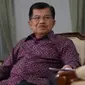 Ternyata Wakil Presiden Jusuf Kalla juga ikut memantau jalannya pertandingan piala Jendral Sudirman lho.
