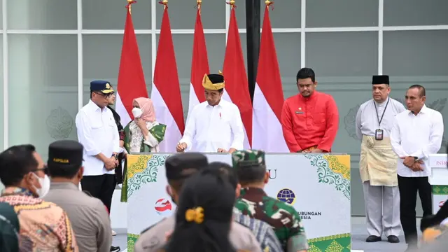 Presiden Joko Widodo atau Jokowi meresmikan 2 terminal Tipe A di Sumatera Utara.