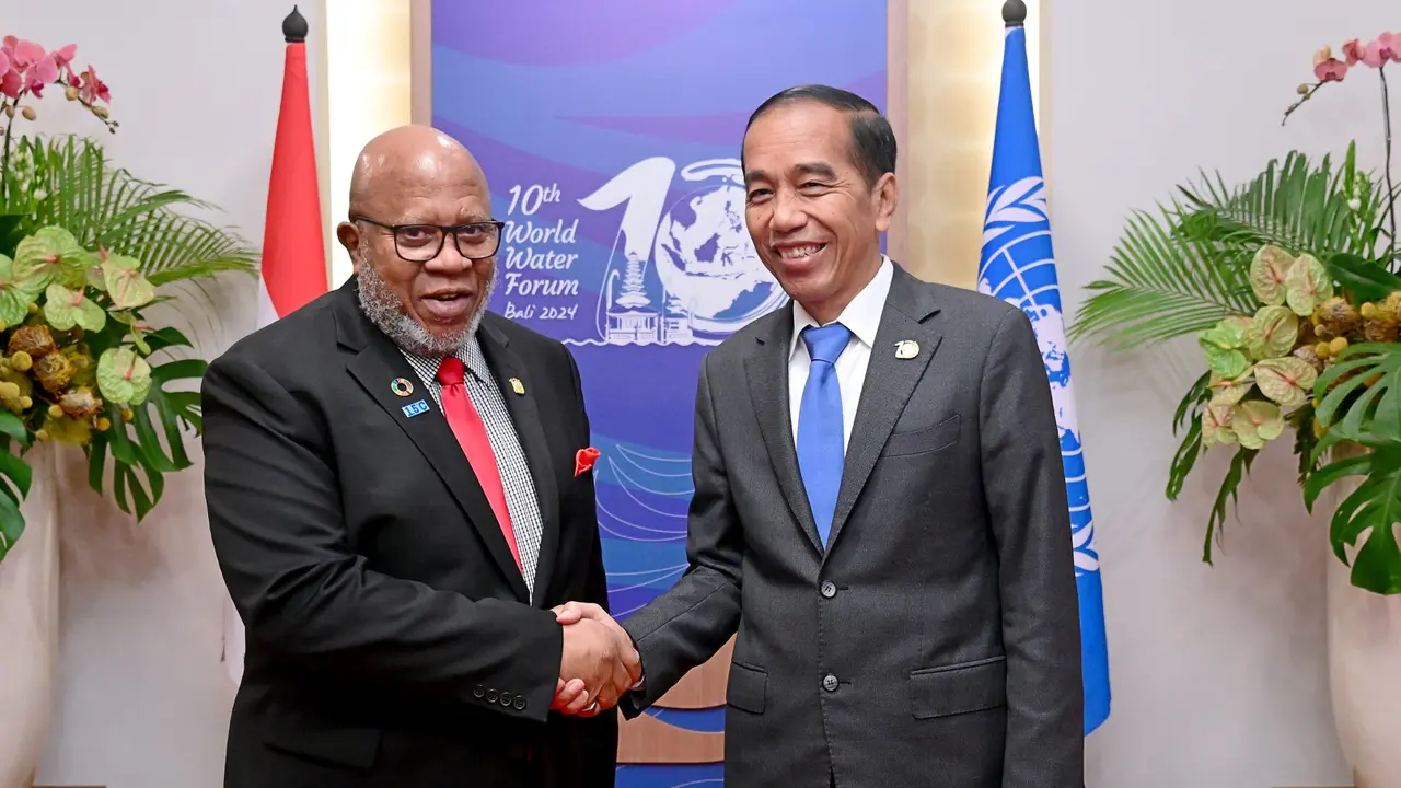 Presiden Joko Widodo atau Jokowi saat menggelar pertemuan bilateral dengan Presiden Majelis Umum Perserikatan Bangsa-Bangsa (PBB), Dennis Francis