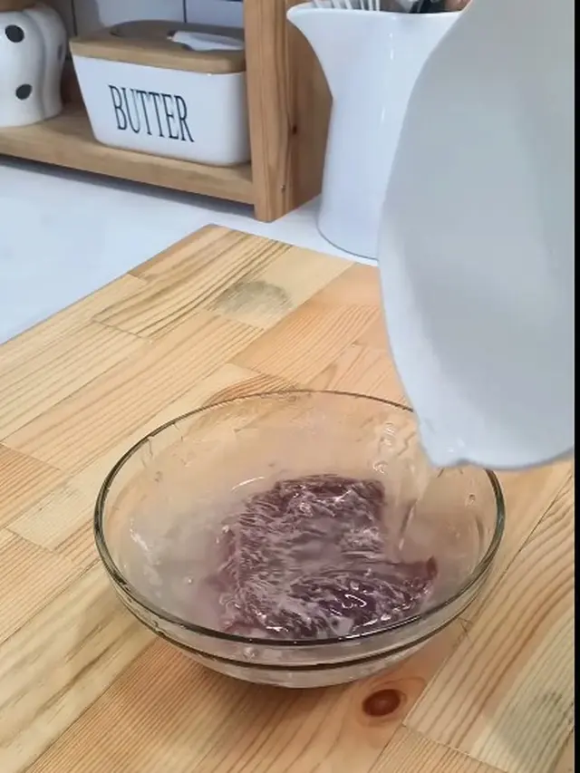 Tidak Hanya Dicuci, Ini 2 Bahan Dapur yang Ampuh Hilangkan Darah dan Bau Amis Daging Sapi