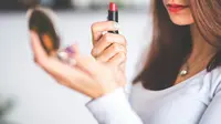14 Rekomendasi Lipstik Tahan Lama untuk Kondangan, Tampil Memukau Sepanjang Acara