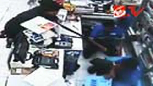 Mini Market di Makassar Disatroni Dua Rampok