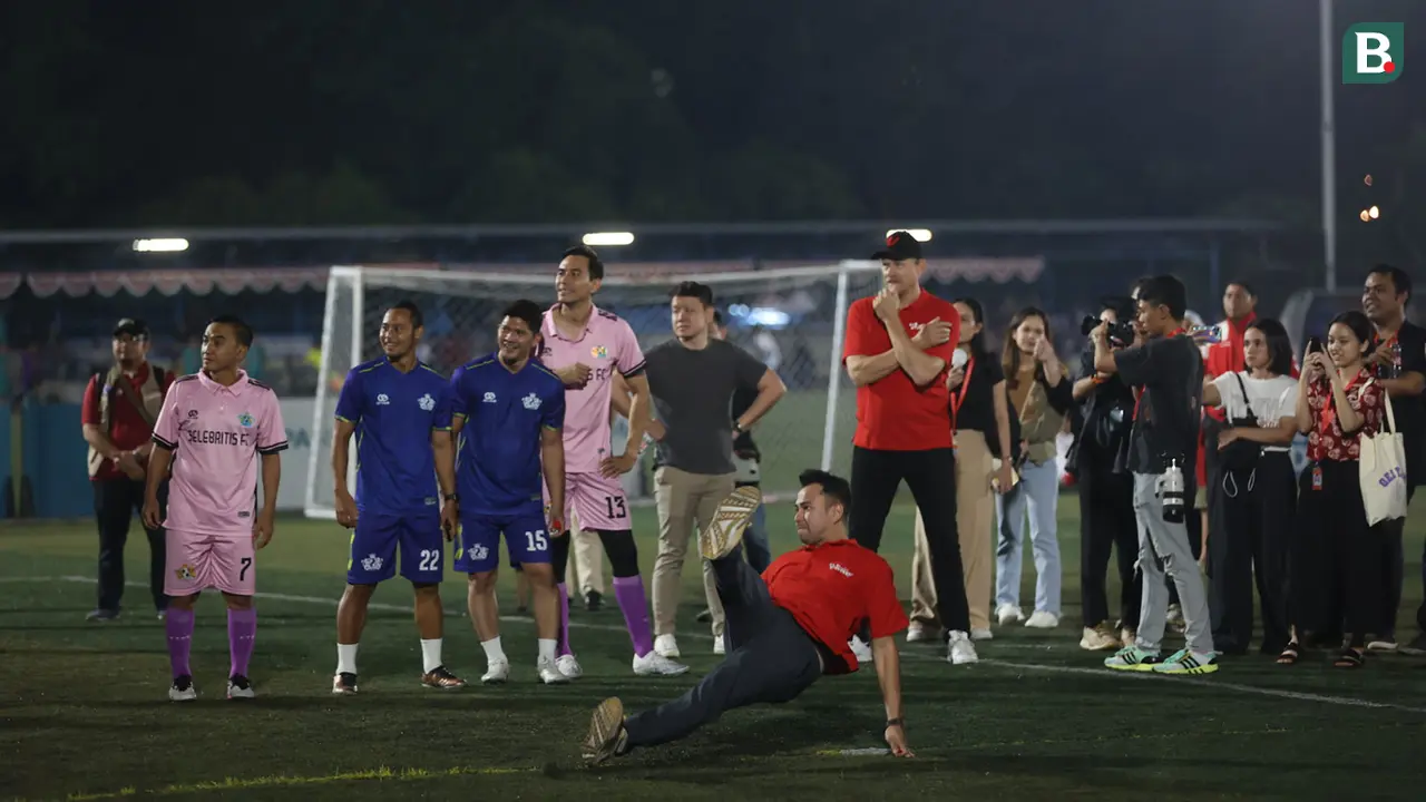 Raffi Ahmad - Fun Football Bersama Legenda Manchester United Peter Schmeichel