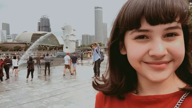 6 Potret Sandrinna Michelle saat Tampil Berponi, Semakin Terlihat Imut