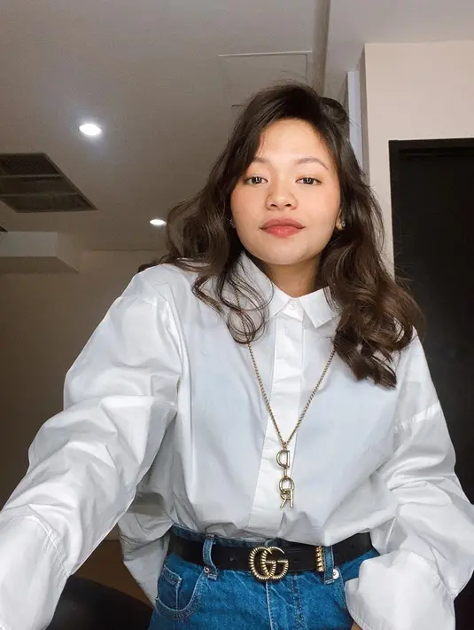 Bukan hanya itu, Amel juga mengatakan kalau dirinya tidak siap jika ada benda asing yang masuk ke dalam tubuhnya. Sampai sekarang pun ia megaku belum pernah melakukan operasi apapun terhadap tubuhnya. (Instagram/amelcarla)