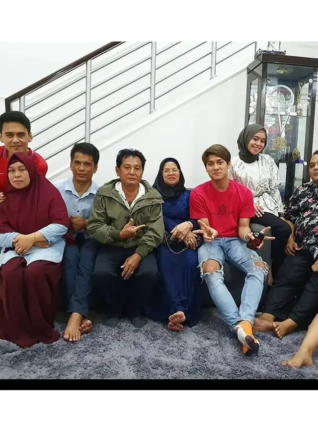 6 Potret Akrab Lesty Kejora Bareng Keluarga Rizky Billar, Dikabarkan Makin Serius