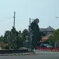 Tugu Kejaksan di jalan Siliwangi Kota Cirebon menjadi salah satu destinasi wisata yang dilintasi Citros. Foto (Liputan6.com / Panji Prayitno)