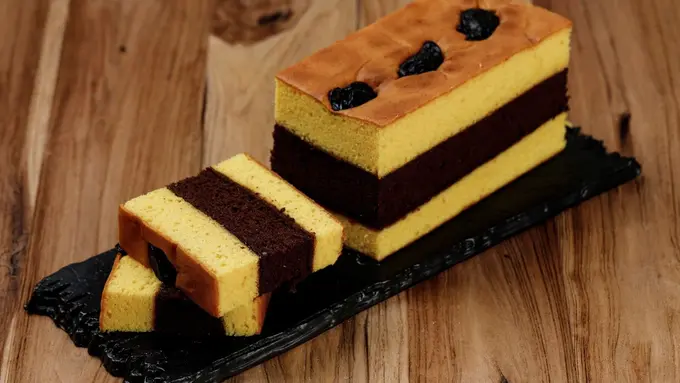 kue lapis surabaya