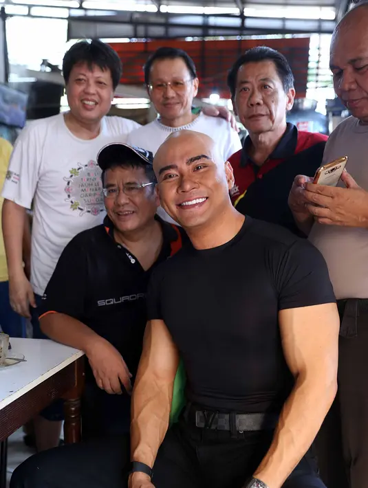 Hotman menilai, laporan terhadap Deddy merupakan salah alamat. Bahkan, disebut untuk mengembalikan kepercayaan publik yang kini luntur. Seperti diketahui, sejak kasusnya mencuat tidak sedikit yang mencibir Mario Teguh. (Nurwahyunan/Bintang.com)