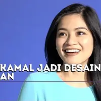Titi Kamal dan peran Silvi di dalam film Insya Allah Sah.