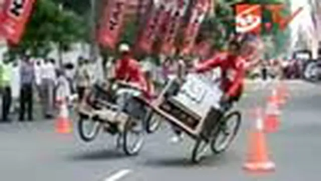 Tukang Becak Adu Ketangkasan