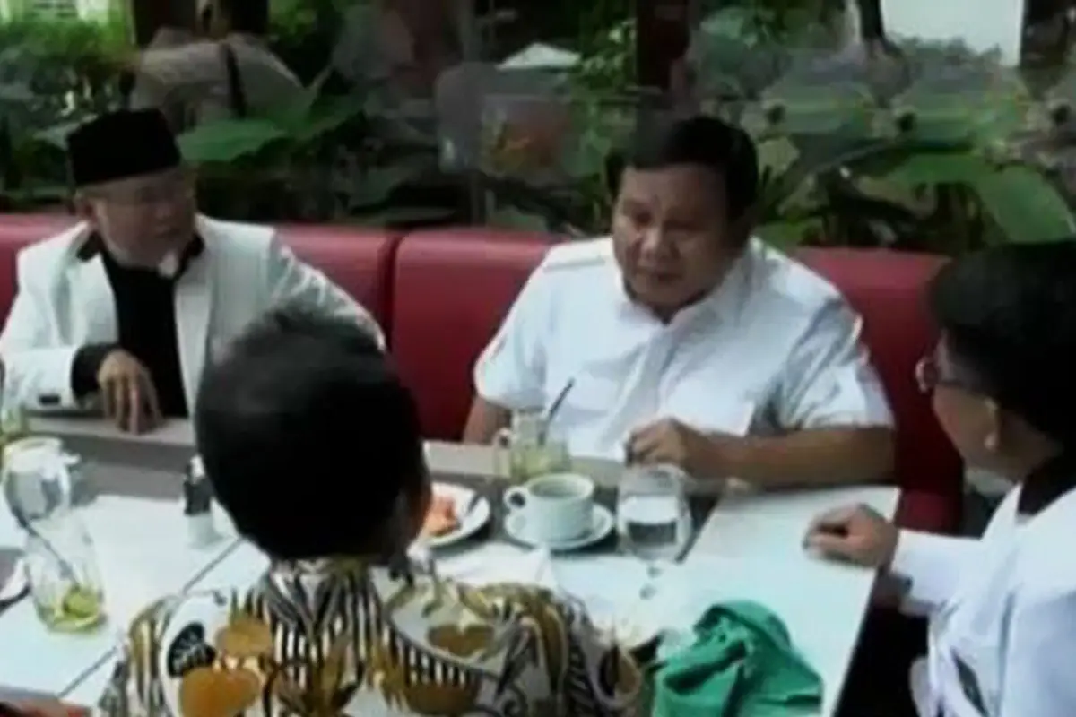 Sekeluarga Tersandera hingga KMP Gabung Pemerintah