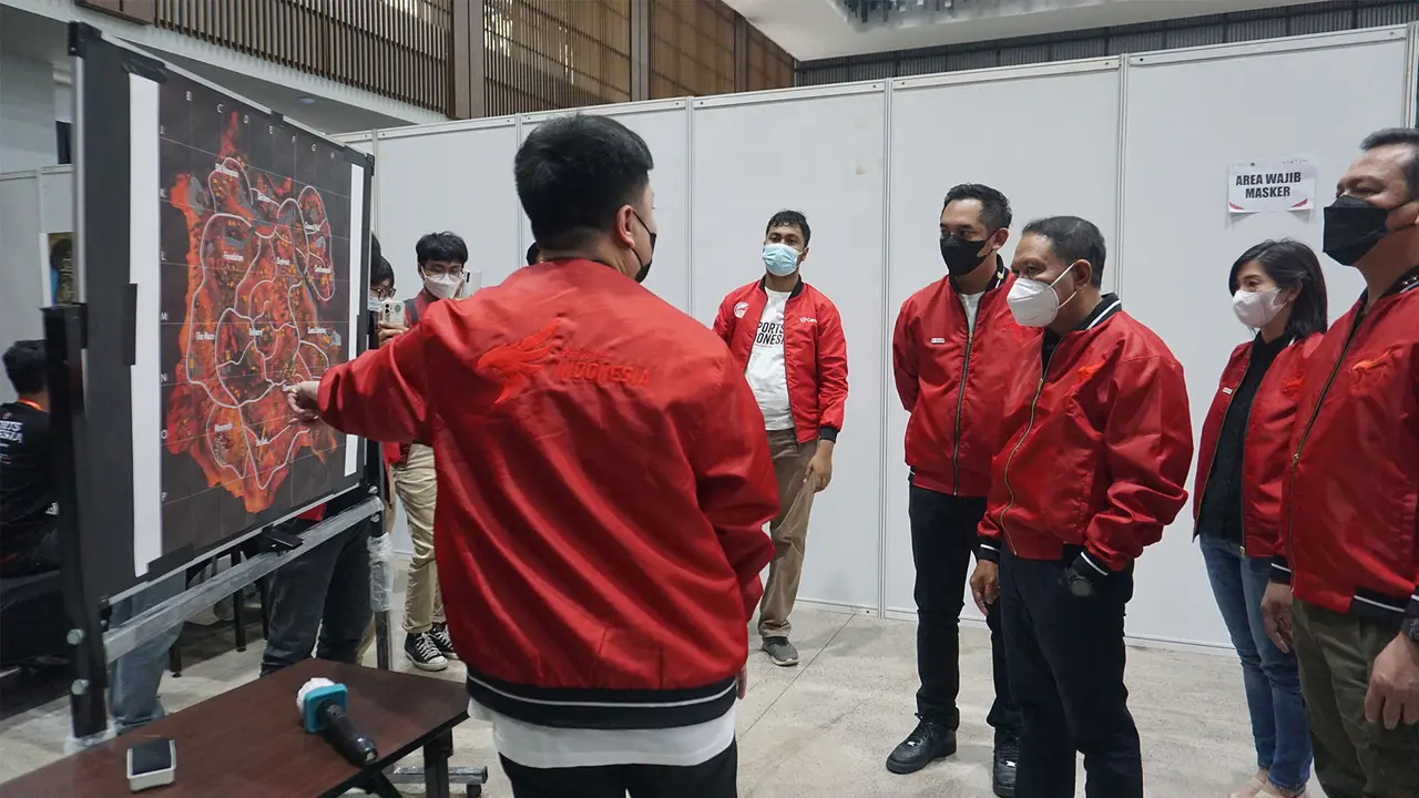 Menpora berkunjung ke lokasi Platnas Esports di Megamendung