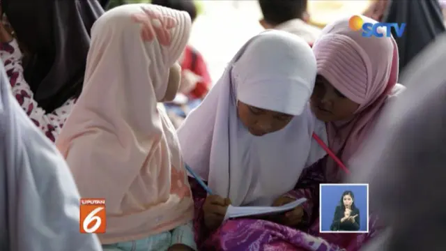 Pasangan suami istri di Bekasi, Jawa Barat, membuat Rumah Pintar Aisha untuk mengembangkan kemampuan menulis anak-anak dengan gratis.