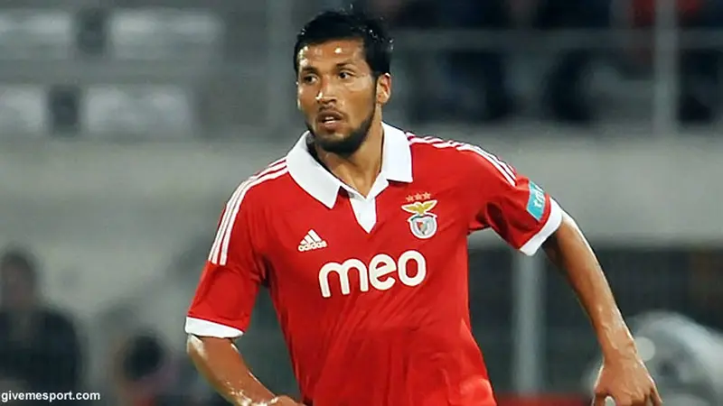 ezequiel-garay-130712b.jpg