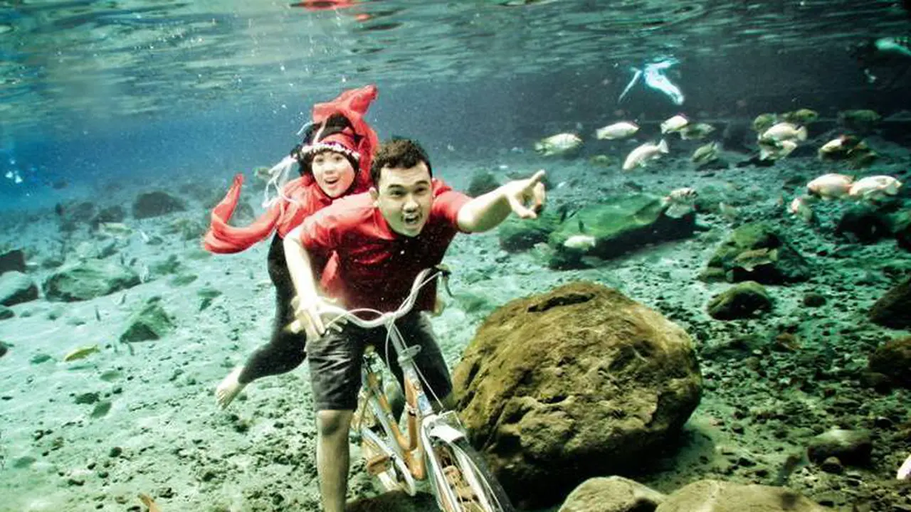 Umbul Ponggok, Senda Gurau di Bawah Permukaan Laut