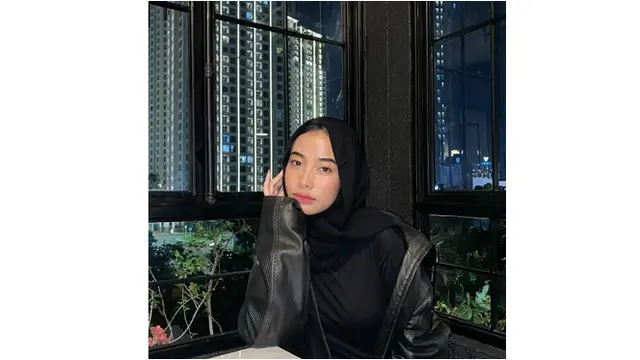 Gaya Hijab Tuai Kritikan, Ini 6 Potret Ghaniya Salma Anak Sulung Opick