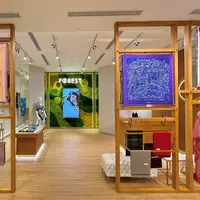 Brand Singapura FOREST dengan koleksi scravesnya hadir di Plaza Indonesia