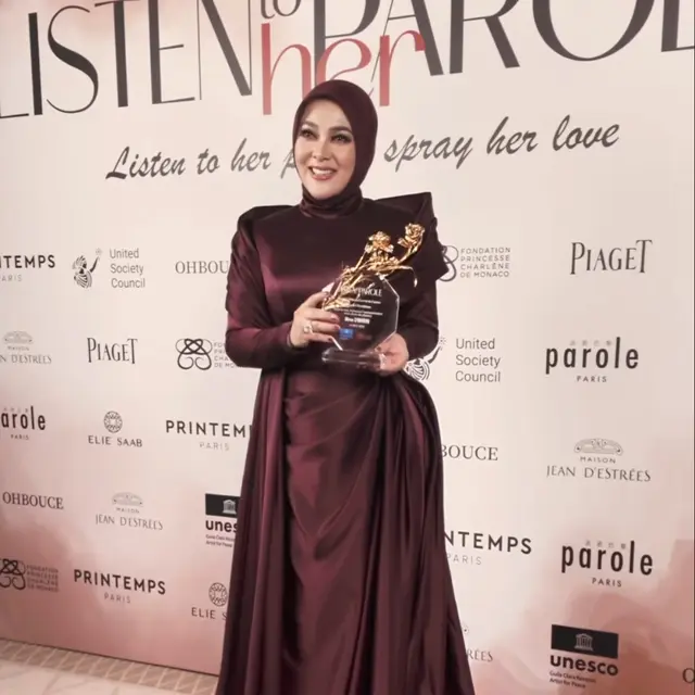 Syahrini di Festival Film Cannes 2025. [@princessyahrini]