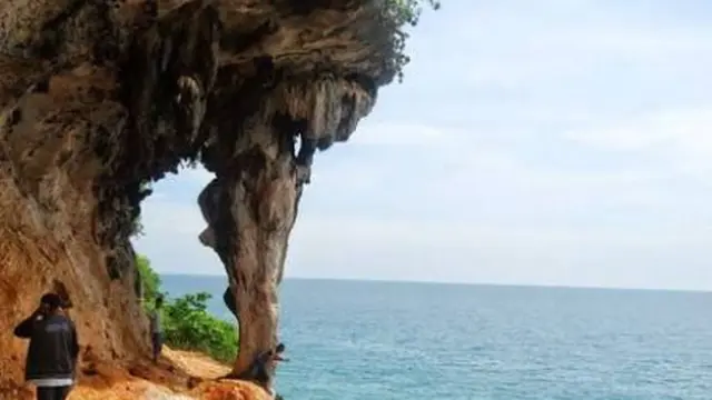 Indahnya Batu Cangga Wisata Alam di Kawasan Gili Iyang Sumenep