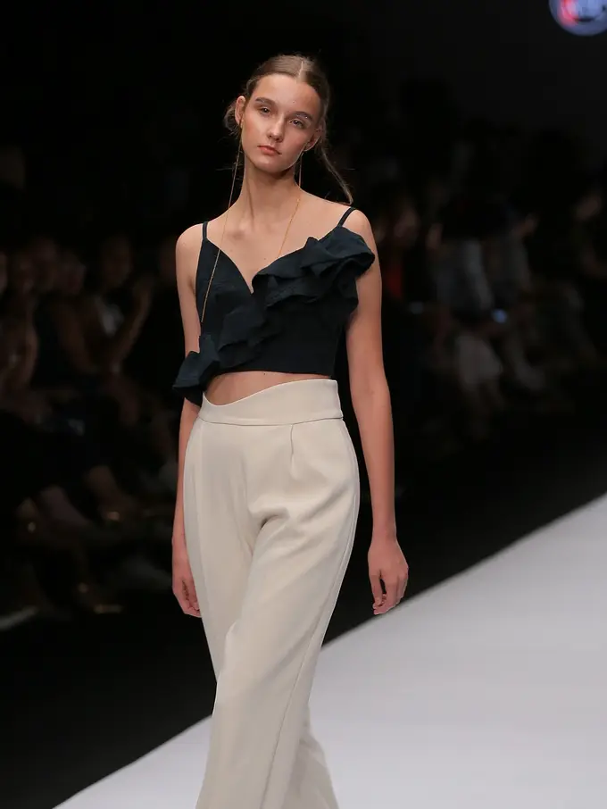 Jakarta Fashion Week 2019: Indonesia Fashion Forward - Peggy Hartanto / Photo by Deki Prayoga (FIMELA.com)