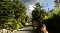Gunung Merapi kembali meletus pada Jumat pagi (1/6/2018) (foto: BNPB)