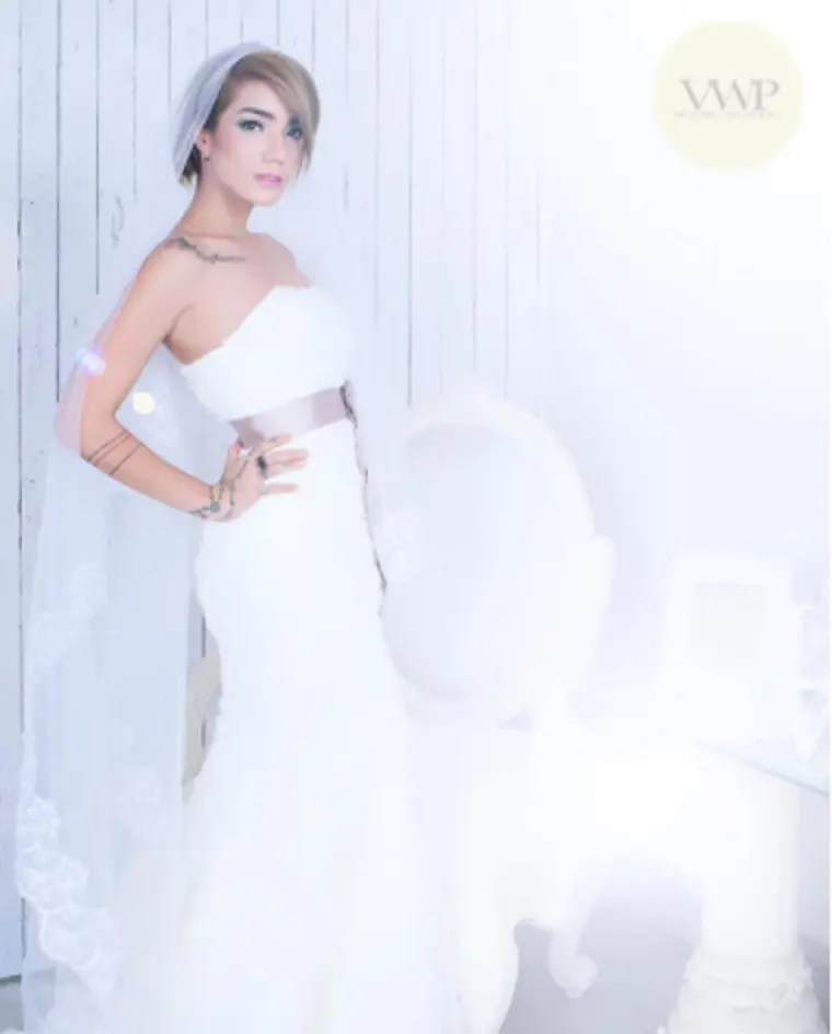 Sheila Marcia pakai gaun pengantin. (Instagram/itssheilamj)