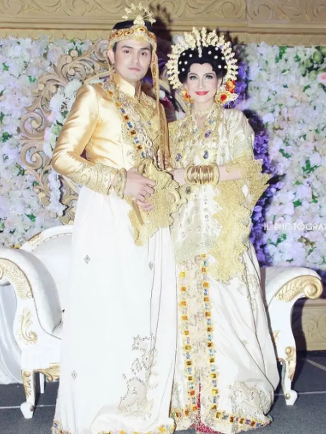 Selain Achmad Megantara, 7 Seleb Ini juga Menikah Pakai Adat Bugis