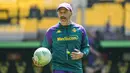 Untuk mewujudkan ambisi meraih titel juara, tim asuhan pelatih Vincenzo Italiano wajib menumbangkan Olympiakos. (Aris Messinis/AFP)