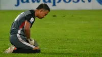 Kiper Blitar United Bayu Prisma Maranata harus kerja keras lagi menahan gempuran Bali United pada leg kedua Piala Indonesia di Stadion Kapten I Wayan Dipta Gianyar, Bali, Kamis (1/2/2019). (Bola.com/Gatot Susetyo)