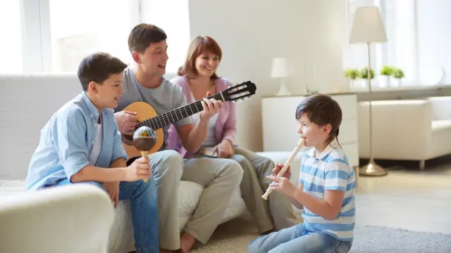 Mengalihkan Perhatian dengan Aktivitas Menyenangkan