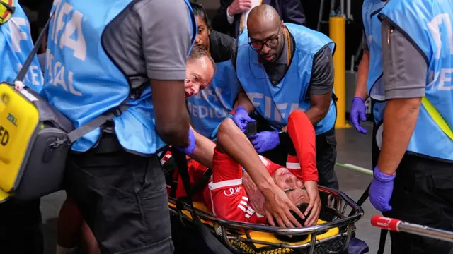 Foto: Piala Dunia Antarklub 2025 Makan Korban, Jamal Musiala Cedera Parah