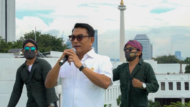 Wiranto dan Moeldoko Nyanyi 'Ra Mudik Ra Popo