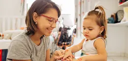 Pada masa pertumbuhan, anak-anak akan semakin penasaran dengan perubahan yang terjadi pada fisik mereka. (Foto/dok: Pexels/Jonathan Borba)