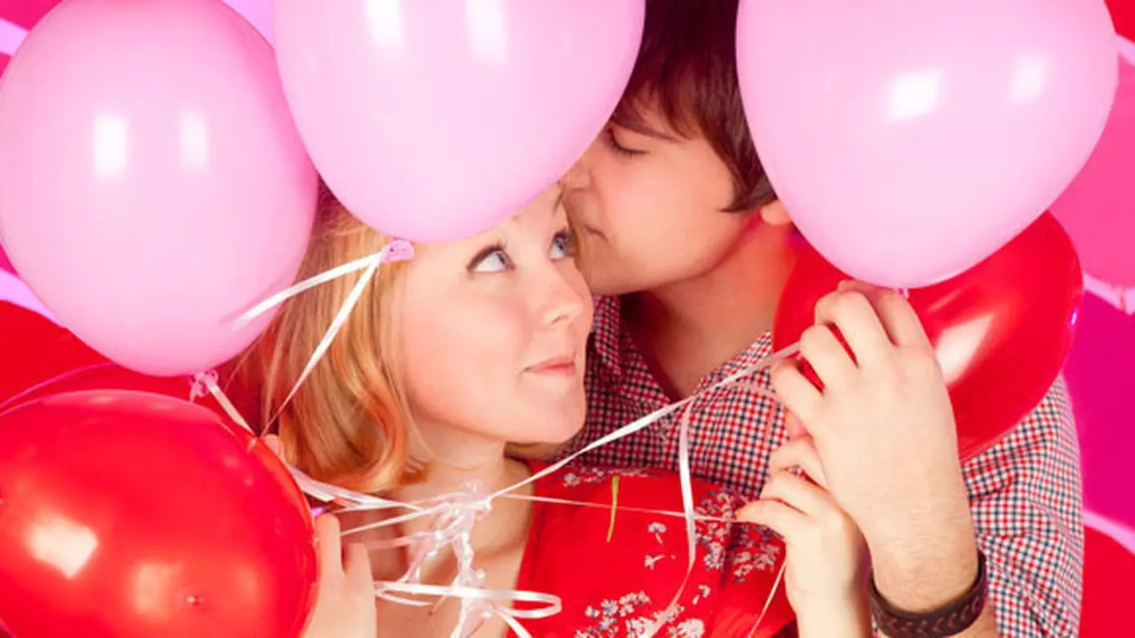 (C) shutterstock