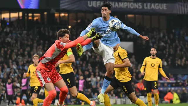 Phil Foden Buktikan Kualitas, Manchester City Pesta Gol di Kandang Sendiri