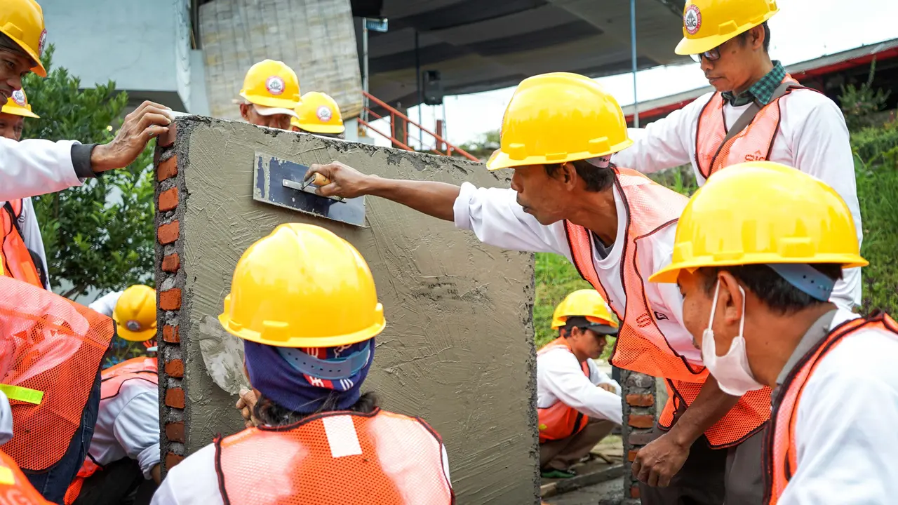Dongkrak Produktifitas dan Kesejahteraan, SIG Upgrade Keterampilan Tukang